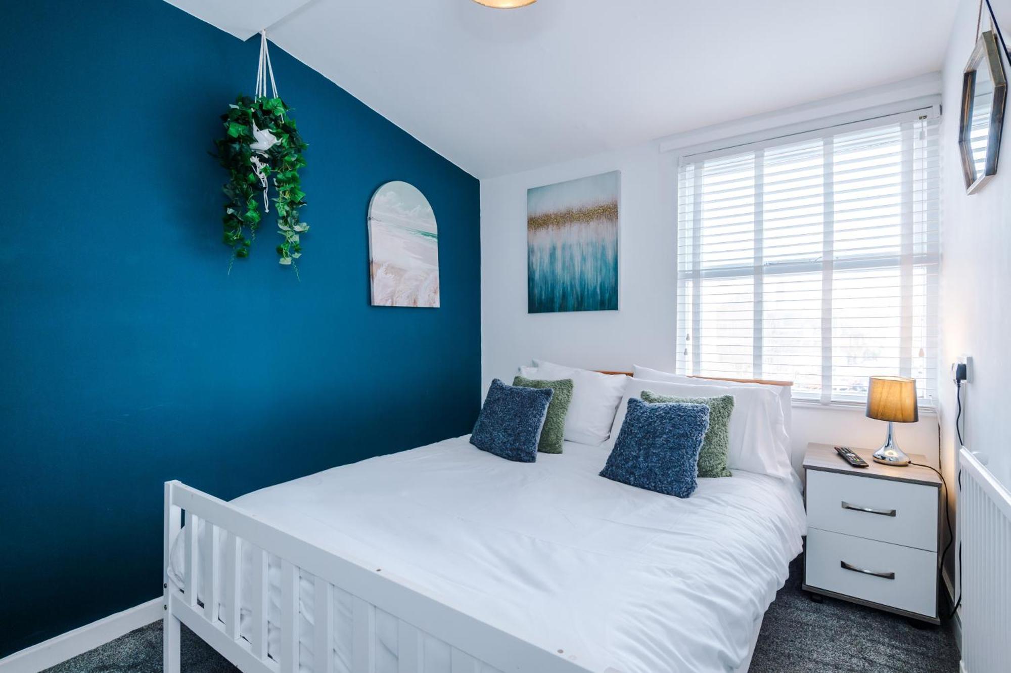 Large 7 Bedroom Town House In Chester City Centre Bagian luar foto