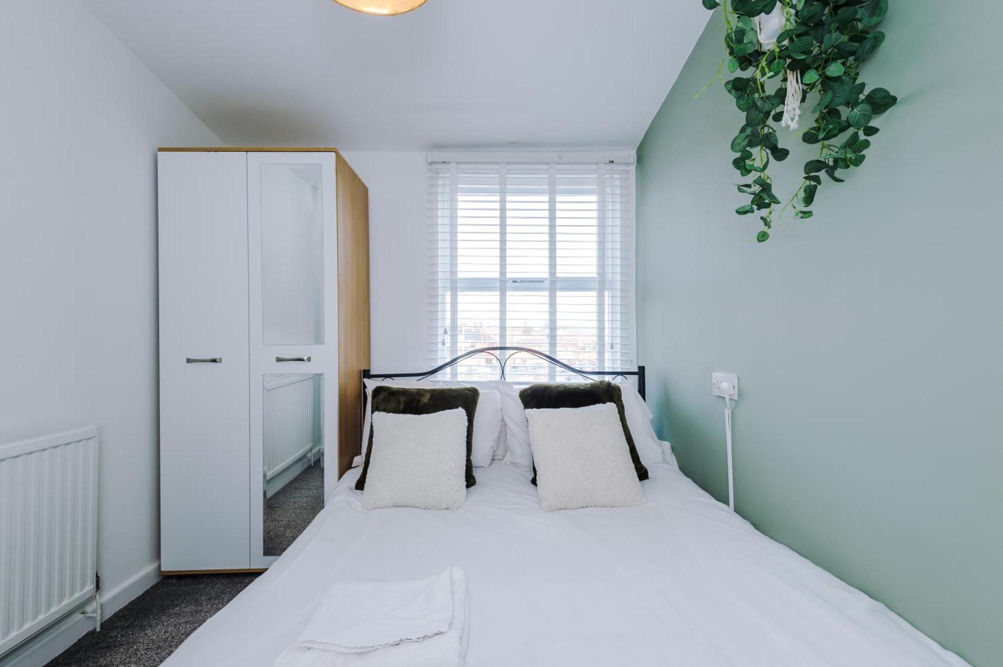 Large 7 Bedroom Town House In Chester City Centre Bagian luar foto